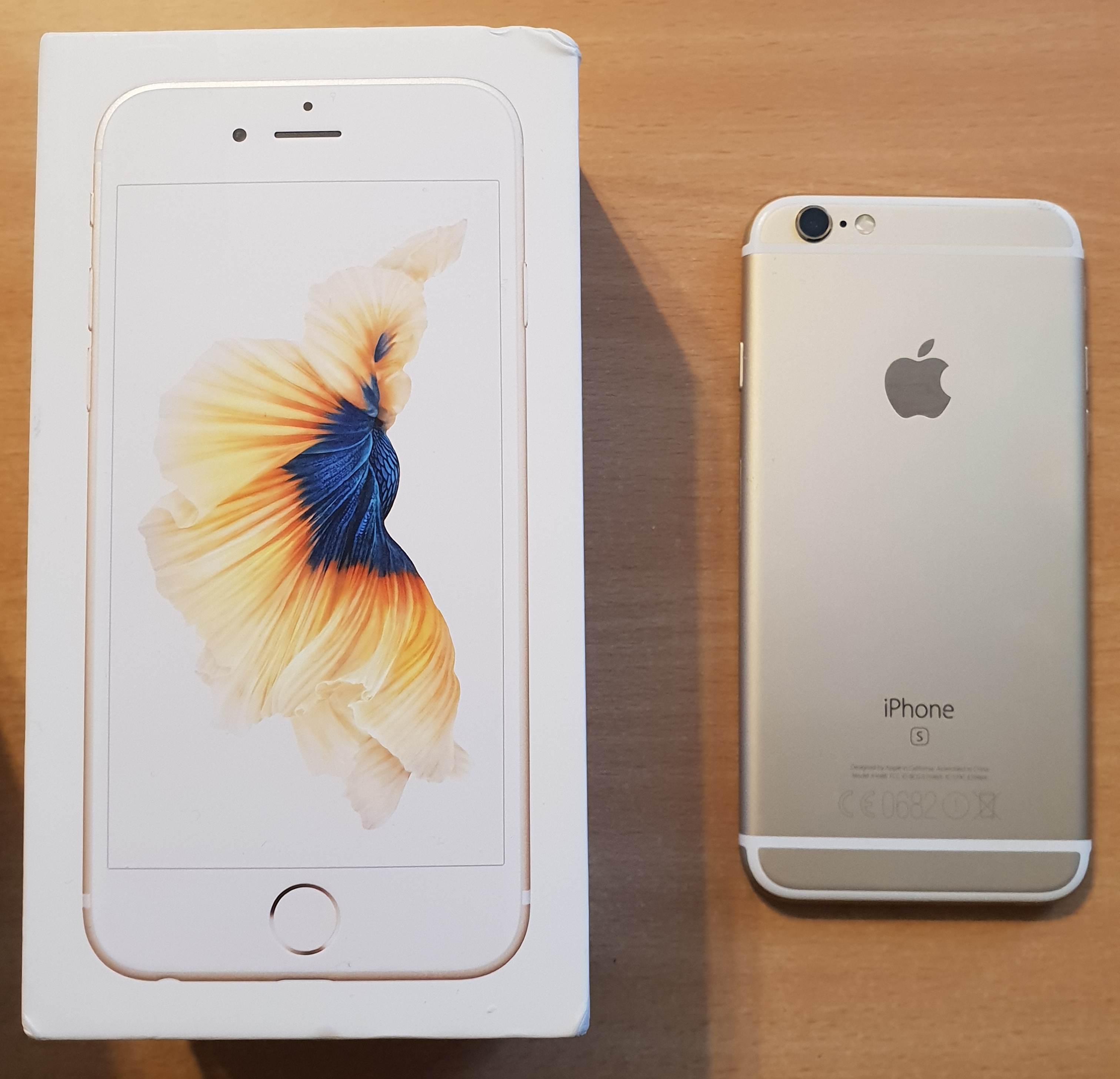 Apple iPhone 6S Gold 16GB - Unlocked 2
